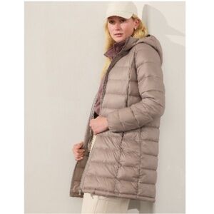Athleta Aire Puffer Parka in Feather Size X-Small NWT